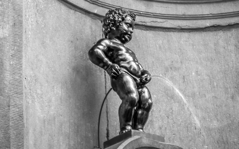 quiz capitali europee: la statua del Manneken-Pis a Bruxelles